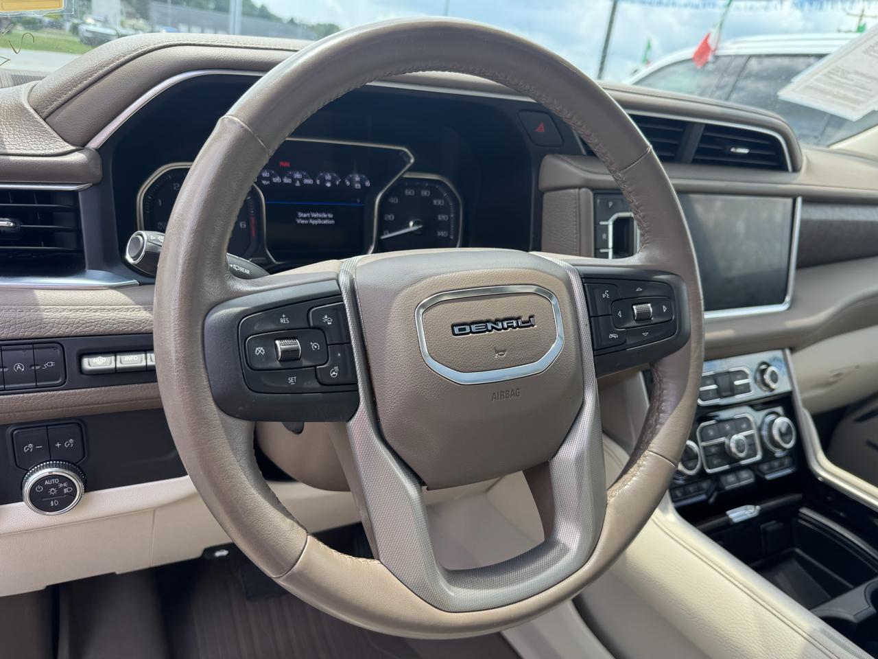 GMC Yukon Denali 2WD 2021