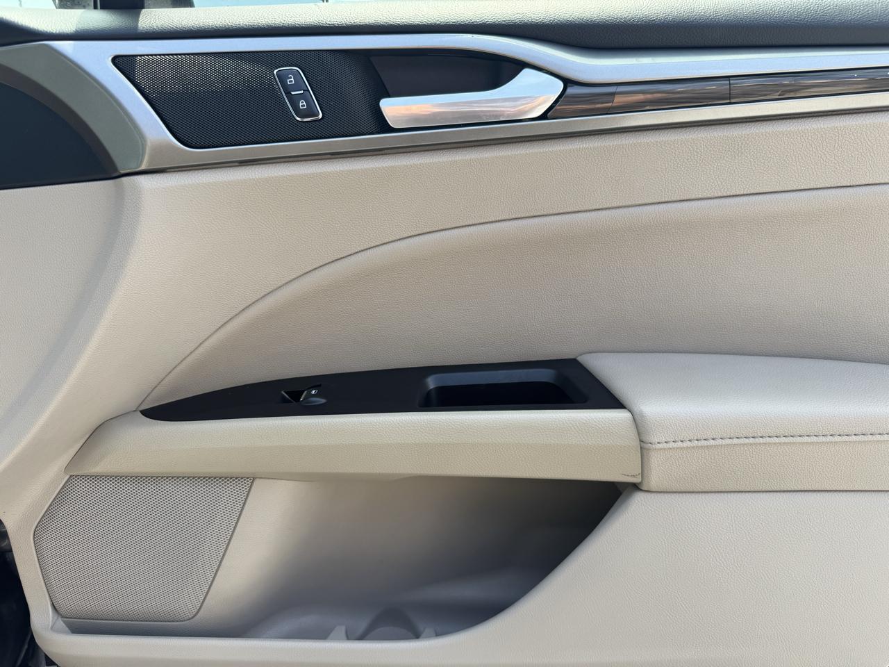 Ford Fusion SE 2017