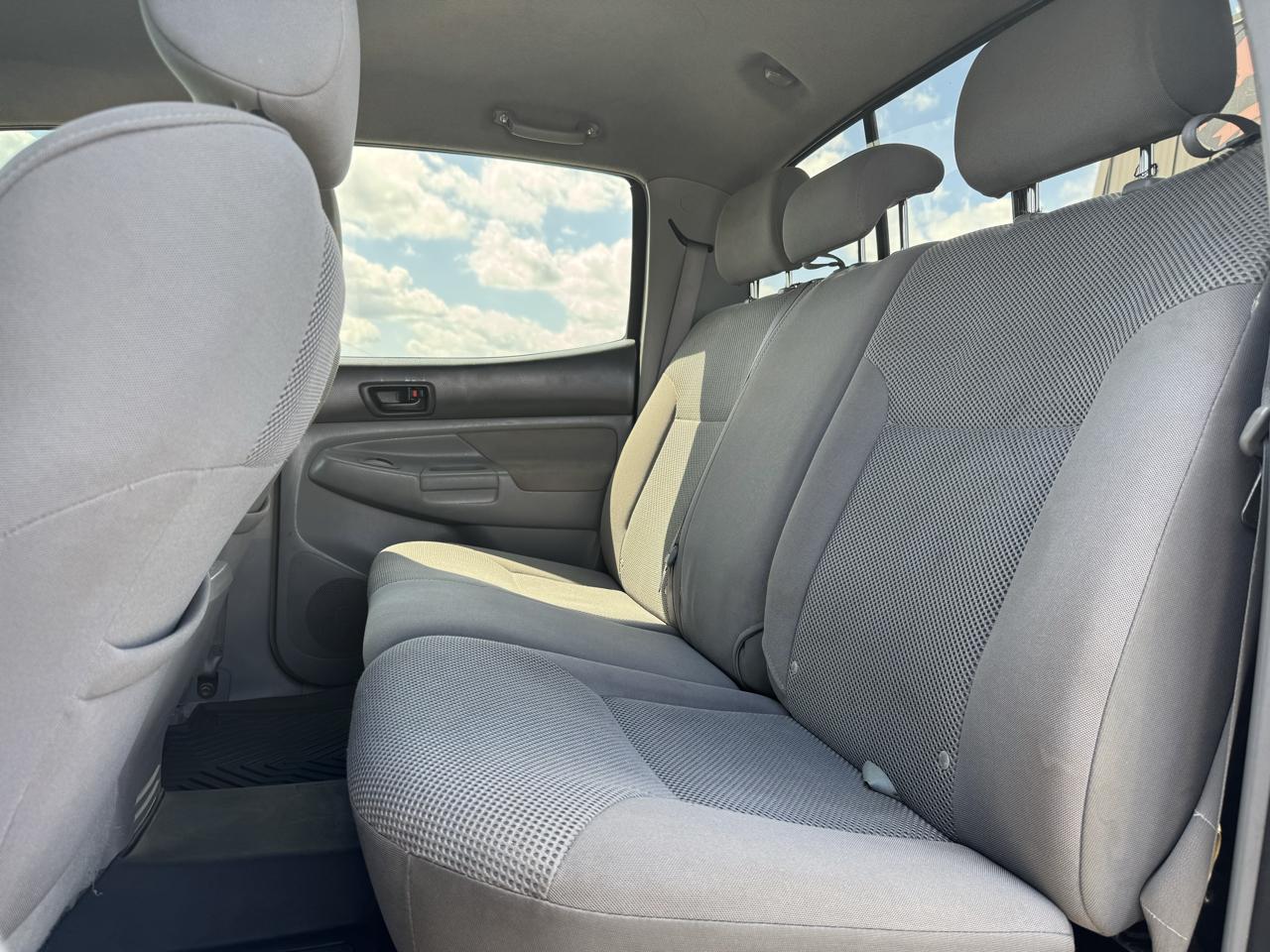Toyota Tacoma PreRunner Double Cab V6 Auto 2WD 2006