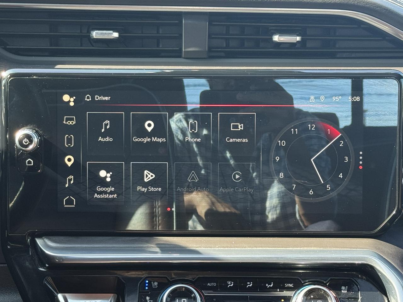 GMC Sierra 1500 Denali Ultimate Crew Cab 4WD 2024