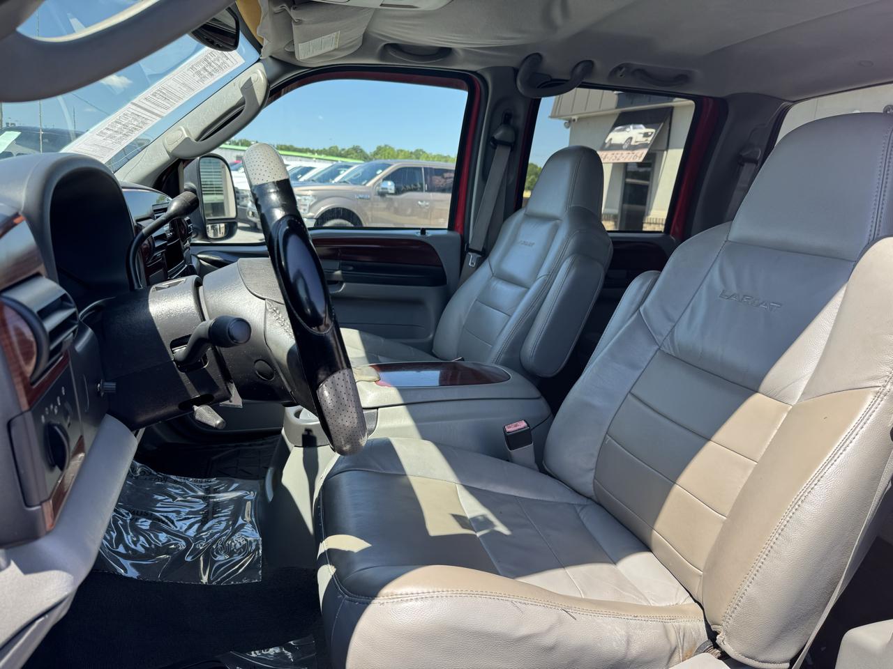 Ford F-350 SD Lariat Crew Cab 2WD DRW 2005