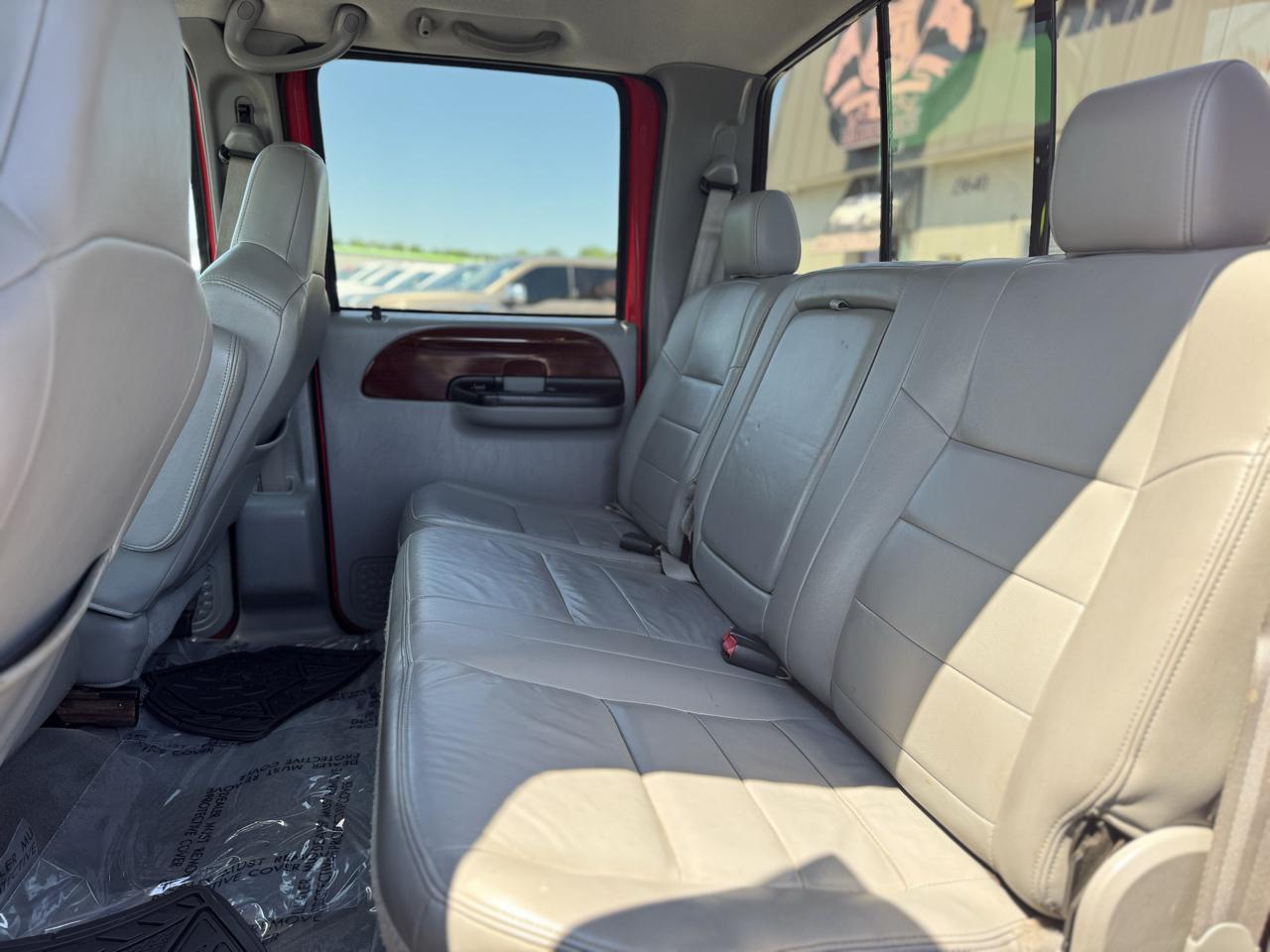 Ford F-350 SD Lariat Crew Cab 2WD DRW 2005