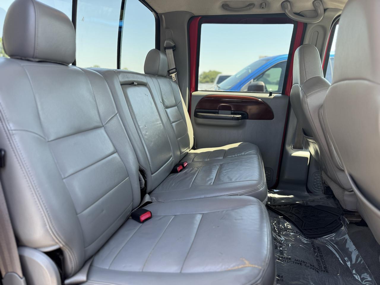 Ford F-350 SD Lariat Crew Cab 2WD DRW 2005