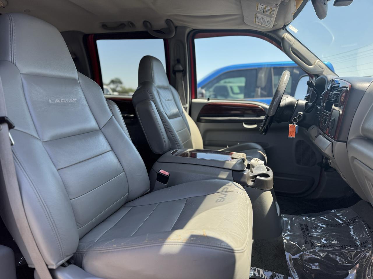 Ford F-350 SD Lariat Crew Cab 2WD DRW 2005