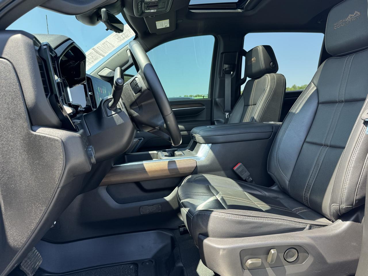 Chevrolet Silverado 3500HD High Country Crew Cab 4WD 2024