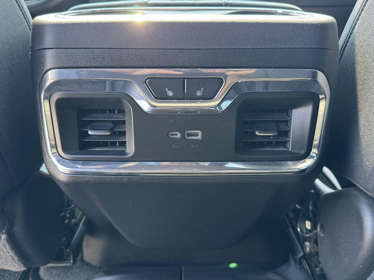 Chevrolet Silverado 3500HD High Country Crew Cab 4WD 2024