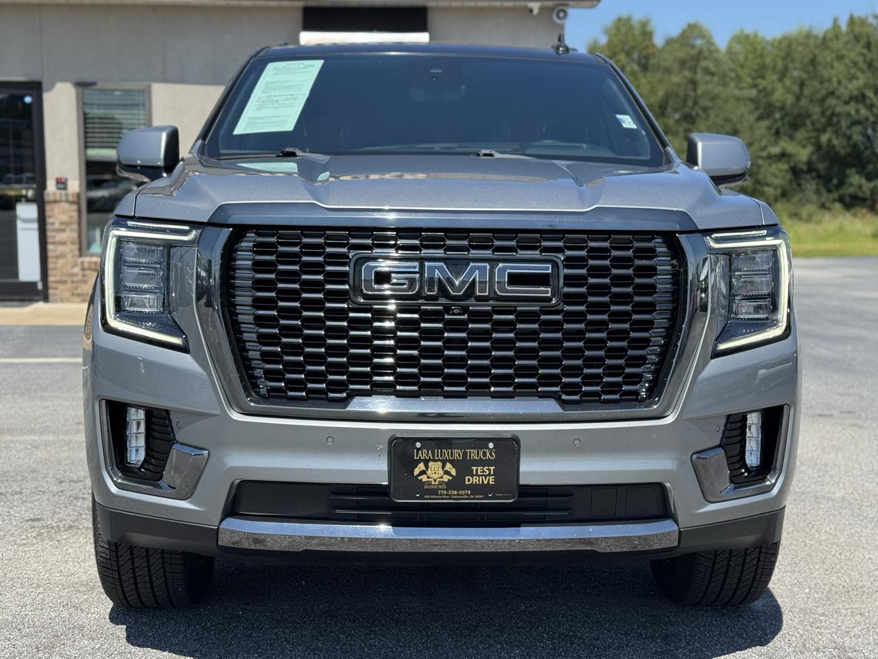GMC Yukon XL Denali Ultimate 4WD 2024