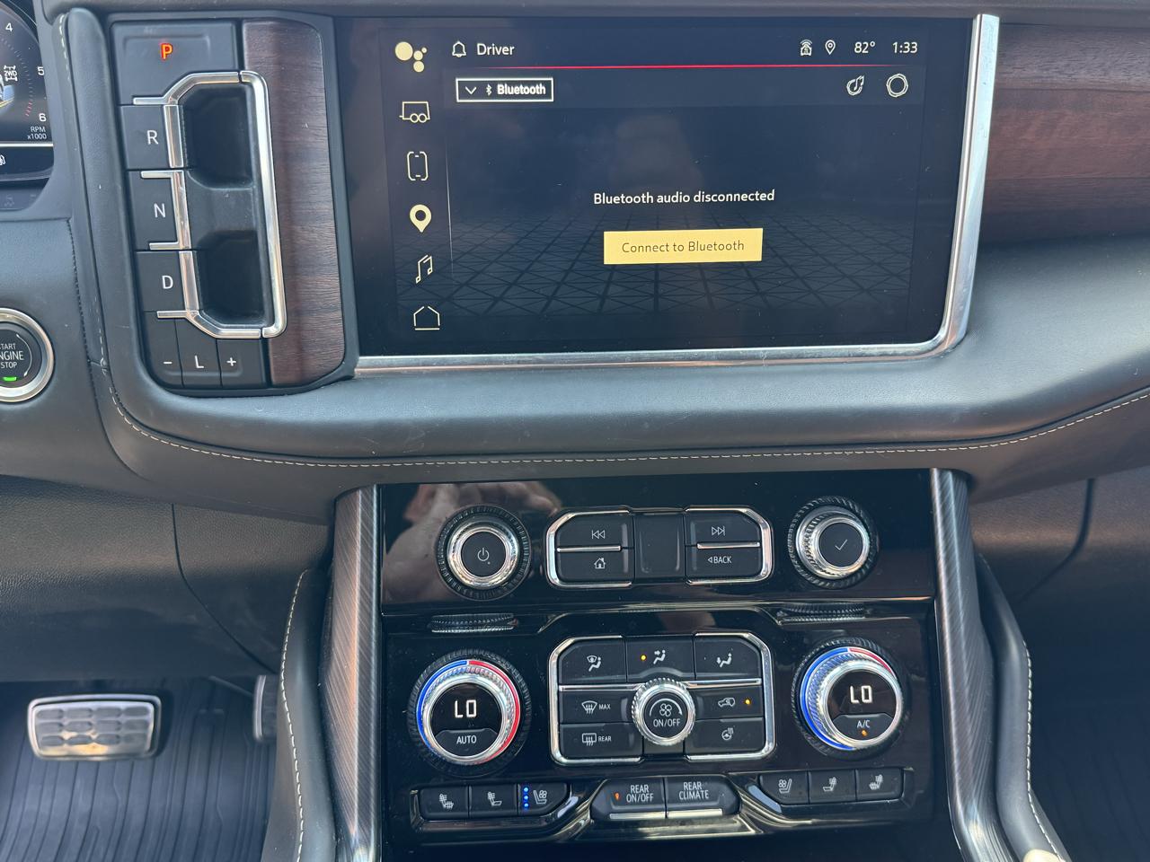 GMC Yukon XL Denali Ultimate 4WD 2024