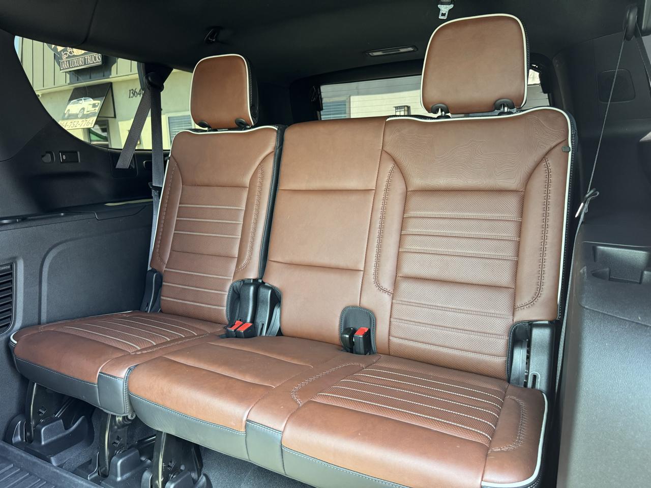 GMC Yukon XL Denali Ultimate 4WD 2024