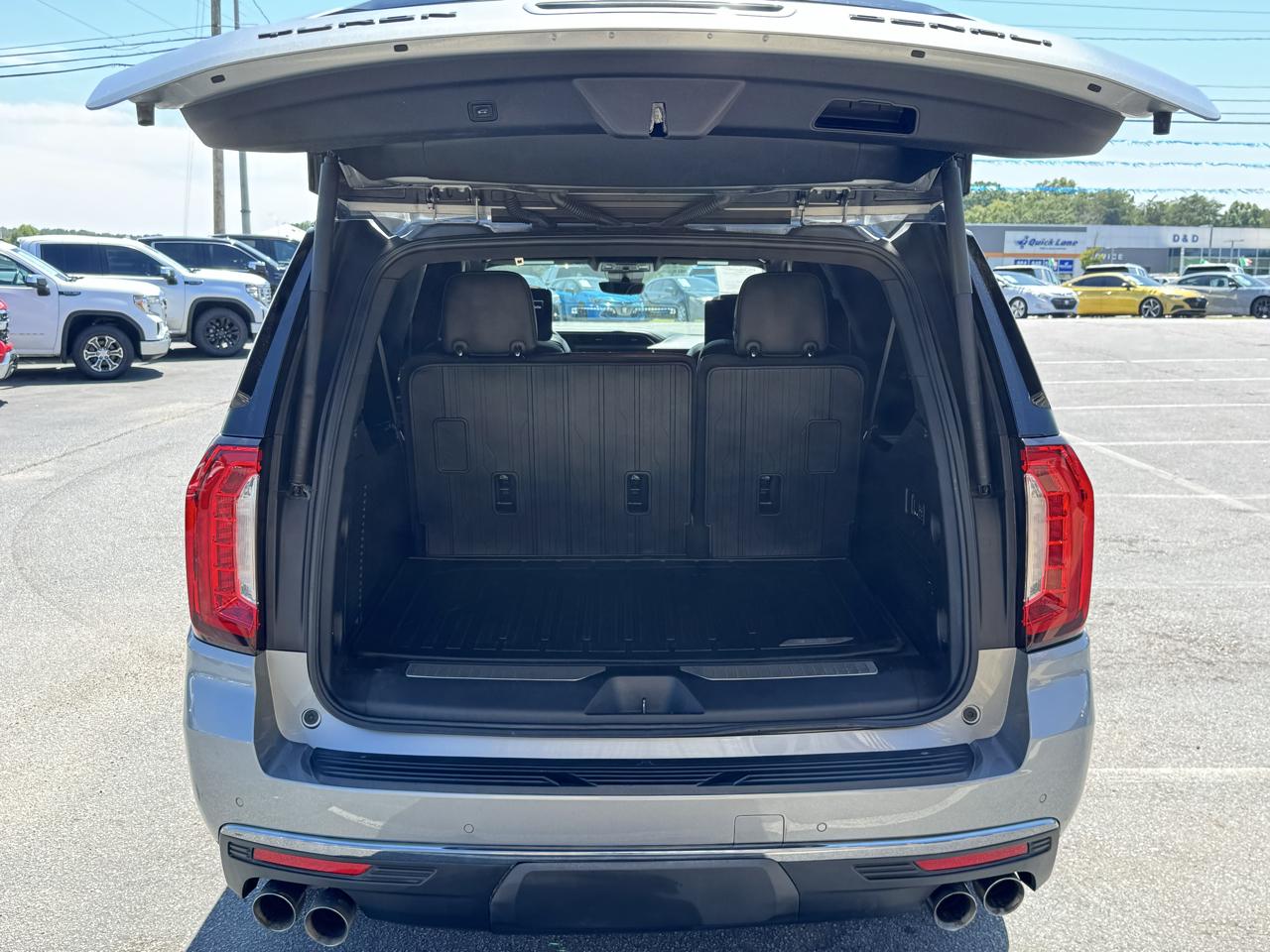 GMC Yukon XL Denali Ultimate 4WD 2024