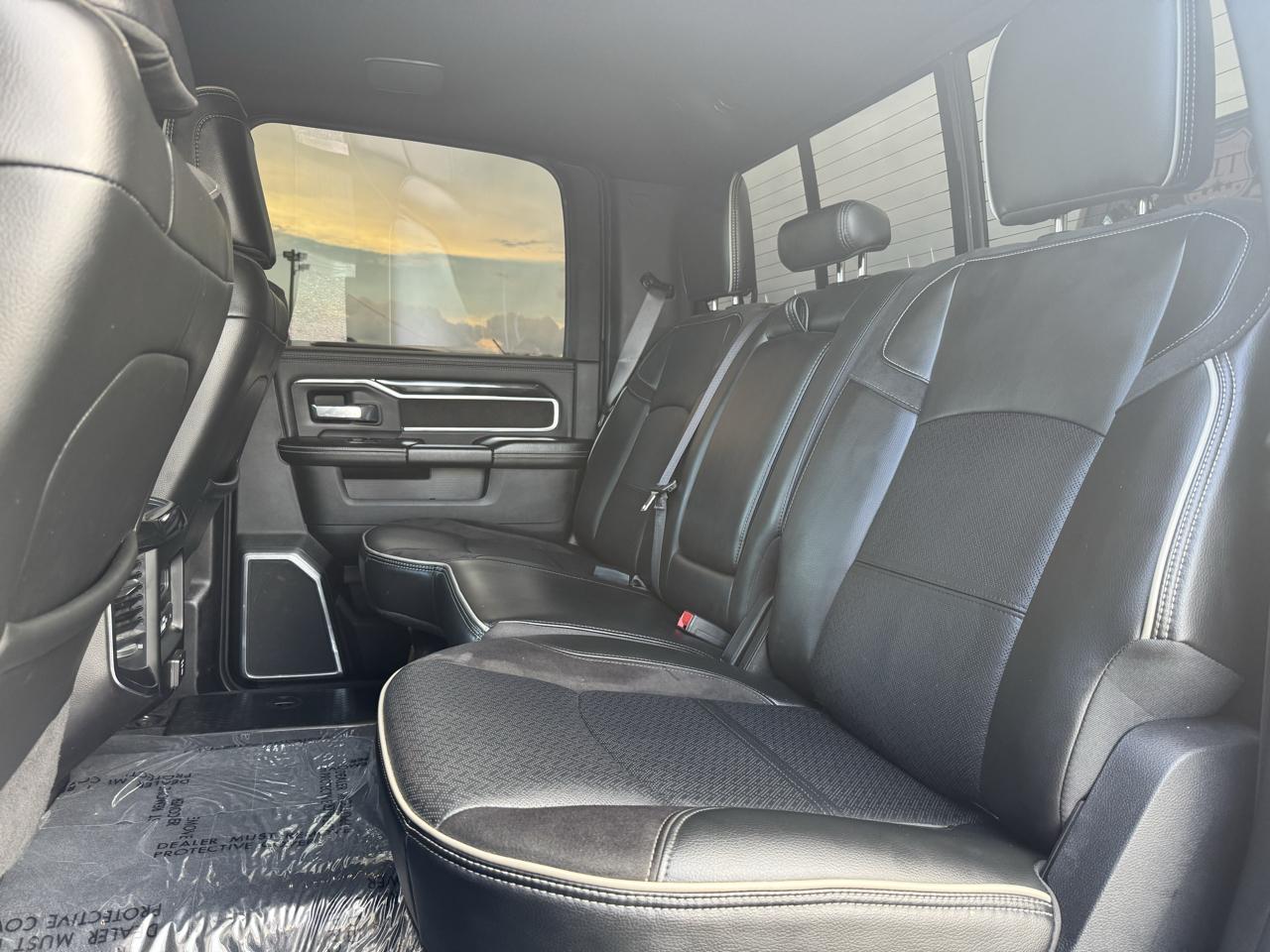 RAM 3500 Laramie Crew Cab LWB 4WD DRW 2022