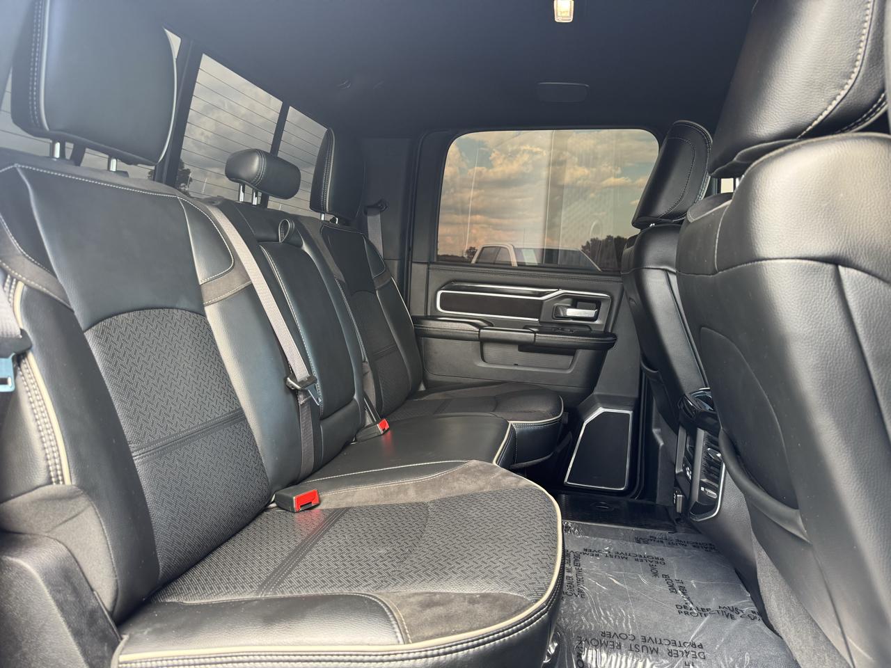 RAM 3500 Laramie Crew Cab LWB 4WD DRW 2022