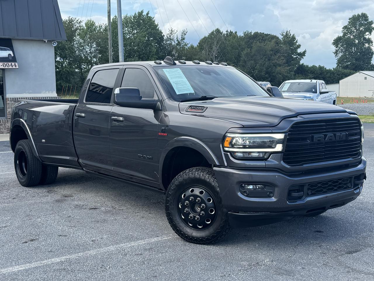RAM 3500 Laramie Crew Cab LWB 4WD DRW 2022