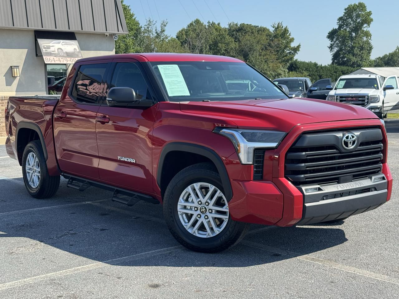 Toyota Tundra SR5 2023