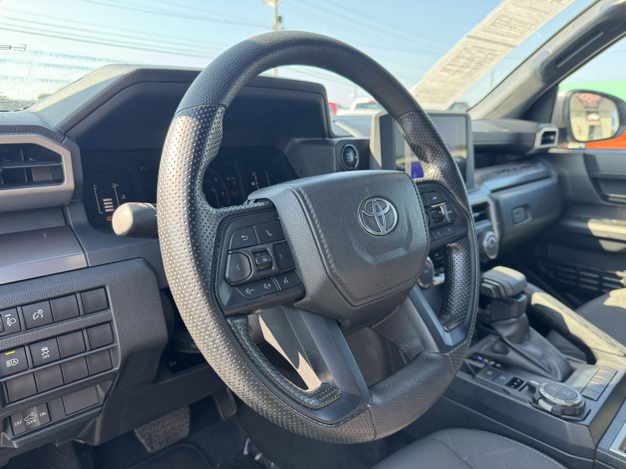 Toyota Tacoma SR5 2024