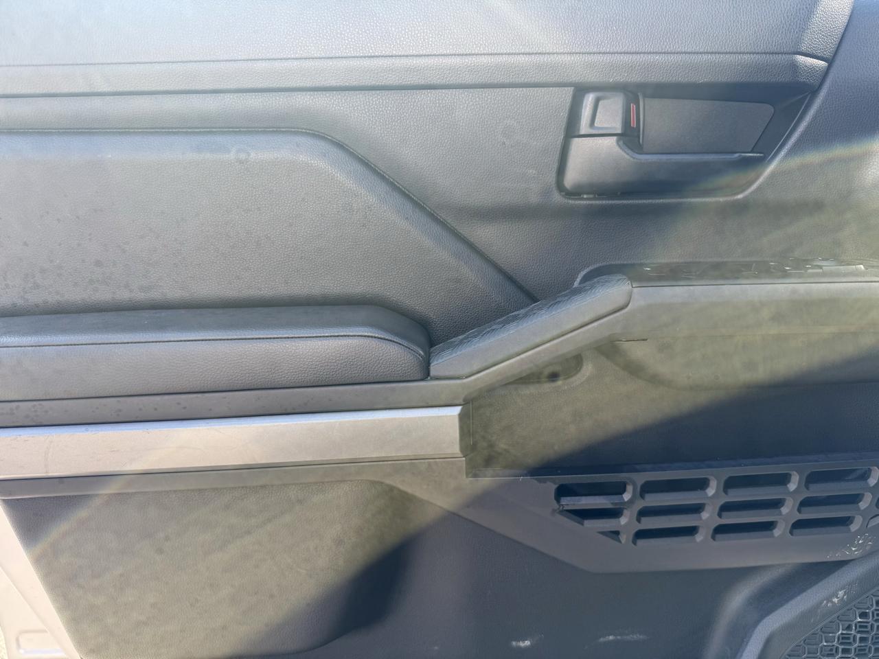 Toyota Tacoma SR5 2024