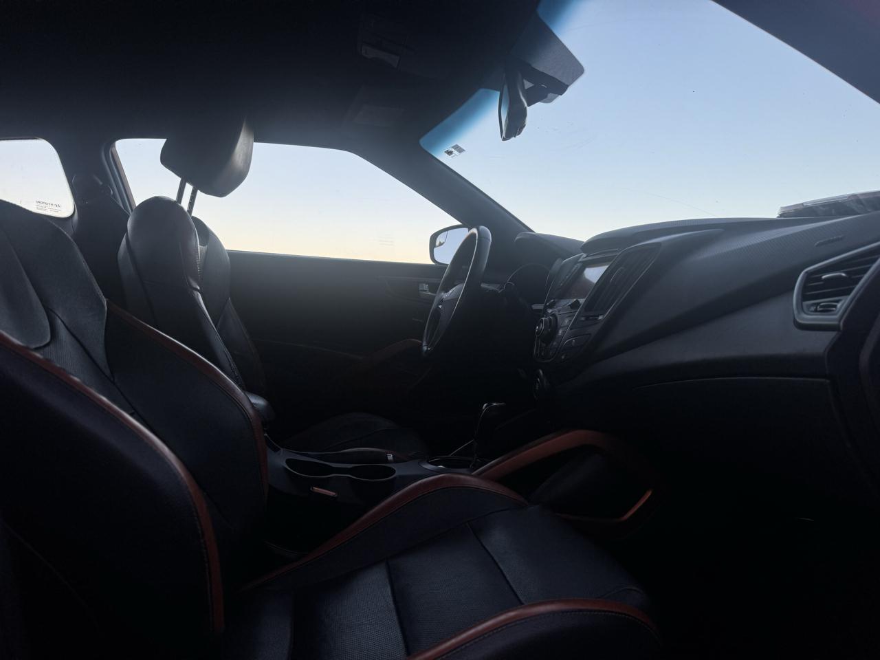 Hyundai Veloster Turbo 6MT 2016