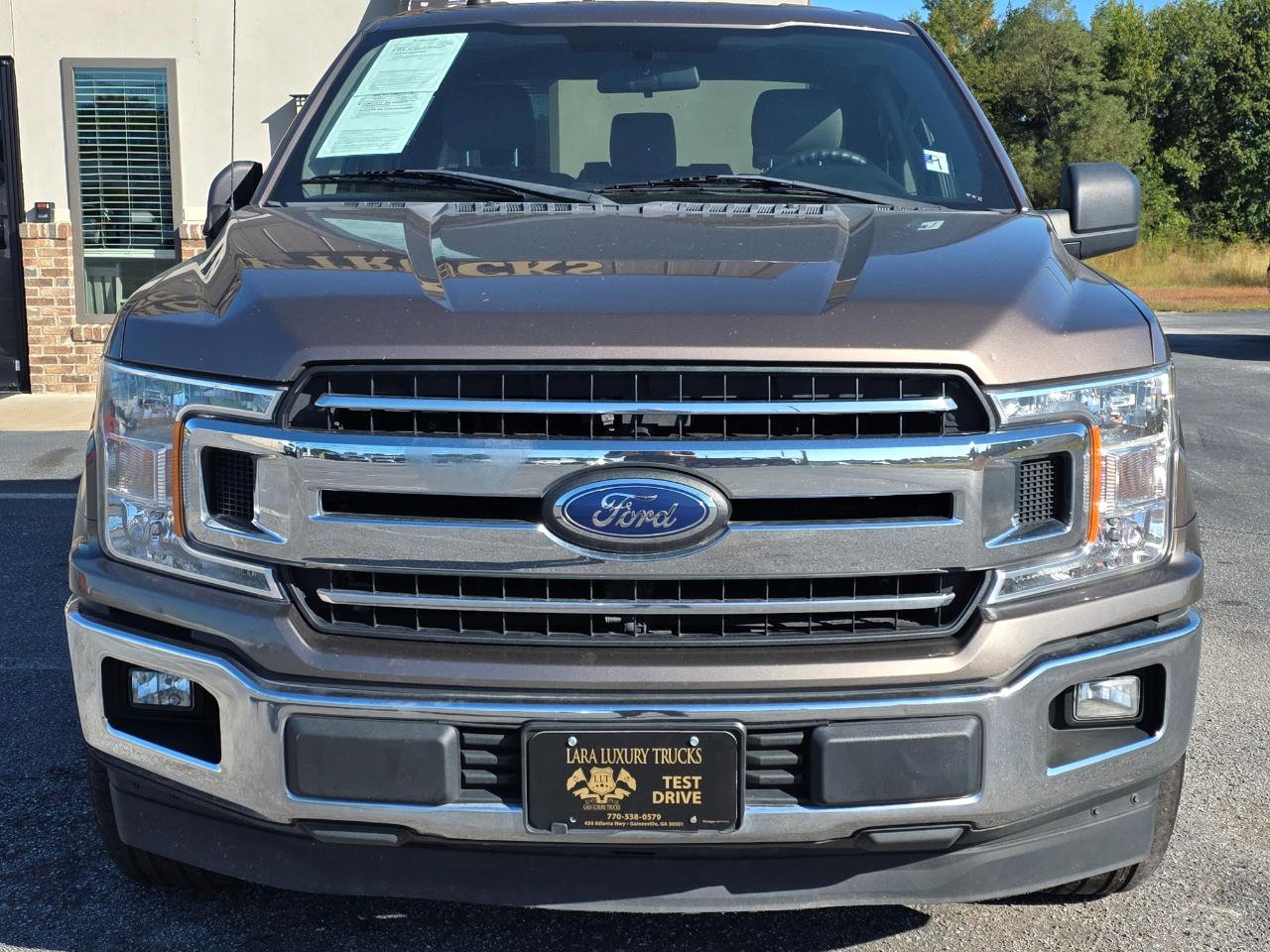 Ford F-150 2WD Reg Cab 145" XLT 2018
