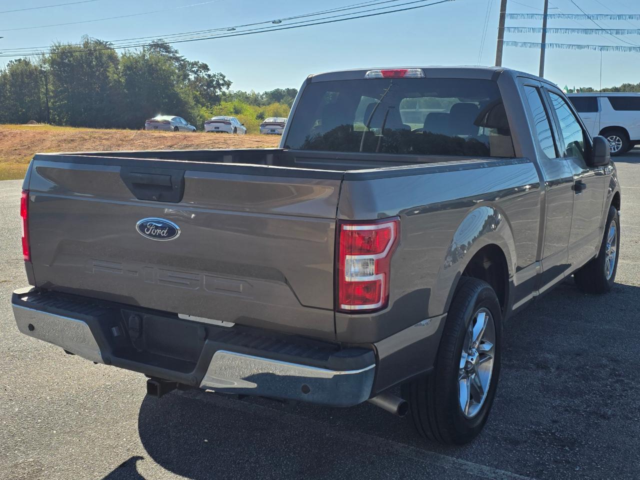 Ford F-150 2WD Reg Cab 145" XLT 2018