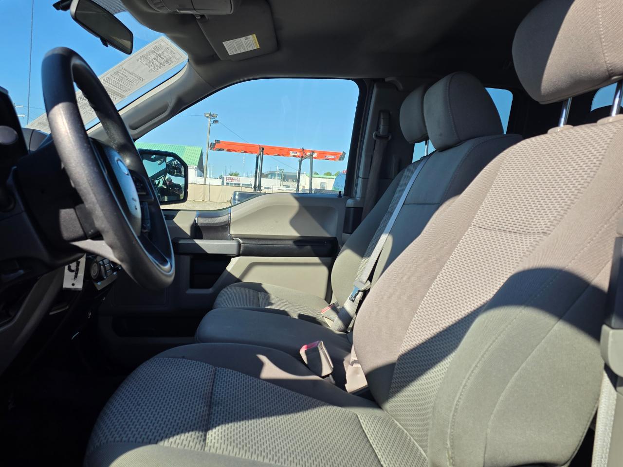 Ford F-150 2WD Reg Cab 145" XLT 2018