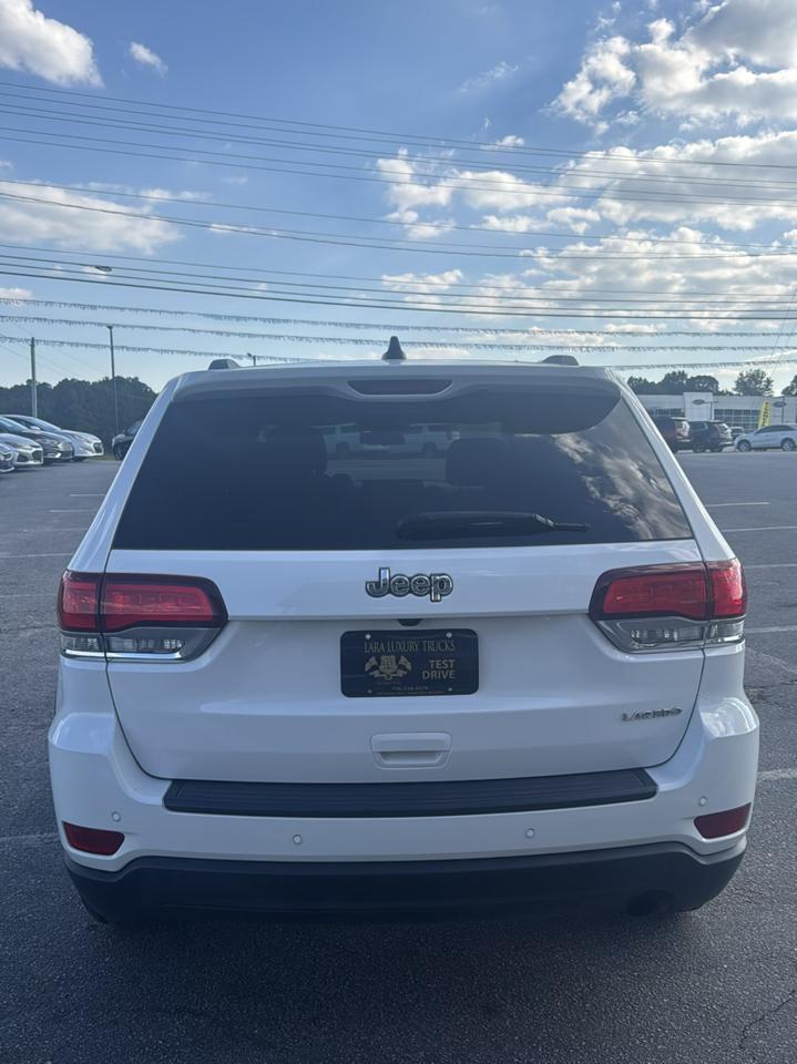 Jeep Grand Cherokee Laredo 2WD 2020
