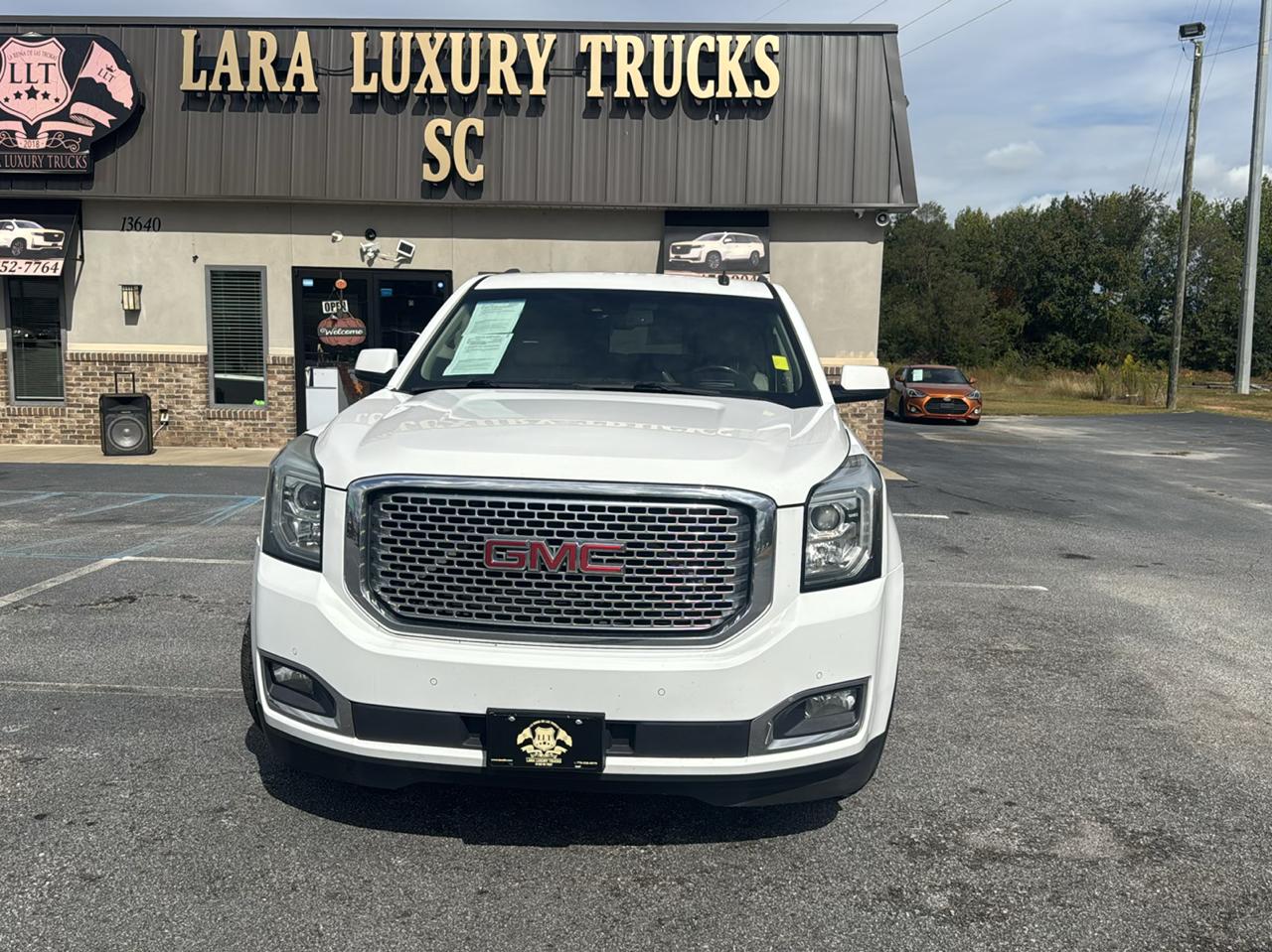 GMC Yukon Denali XL 4WD 2015