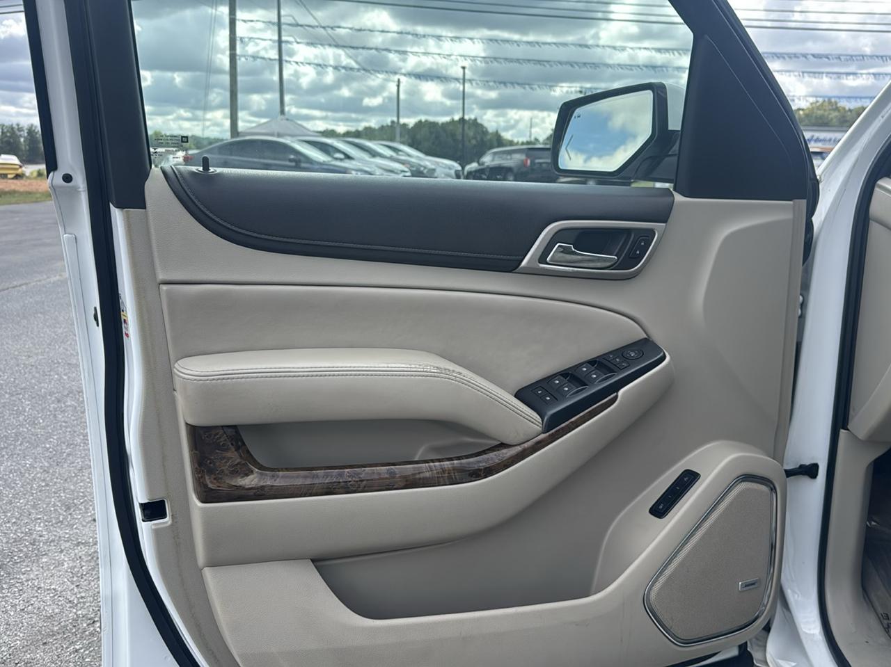 GMC Yukon Denali XL 4WD 2015