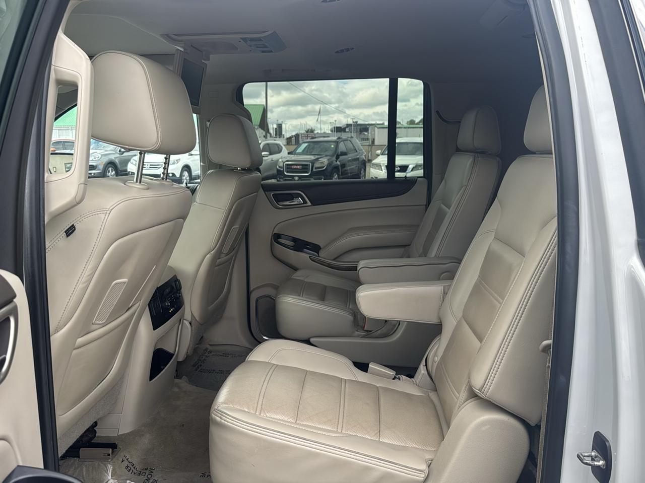 GMC Yukon Denali XL 4WD 2015