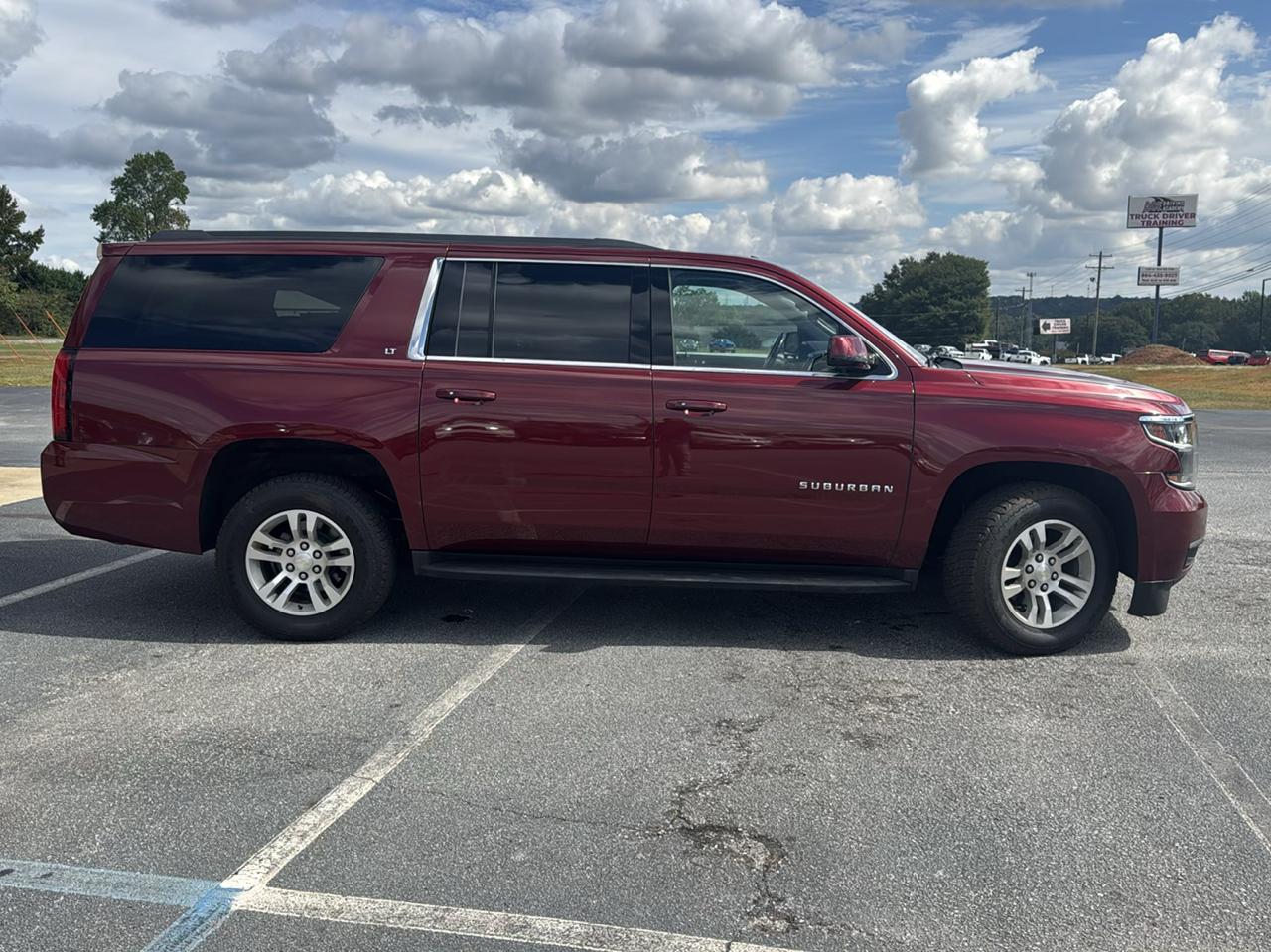 Chevrolet Suburban LT 4WD 2019