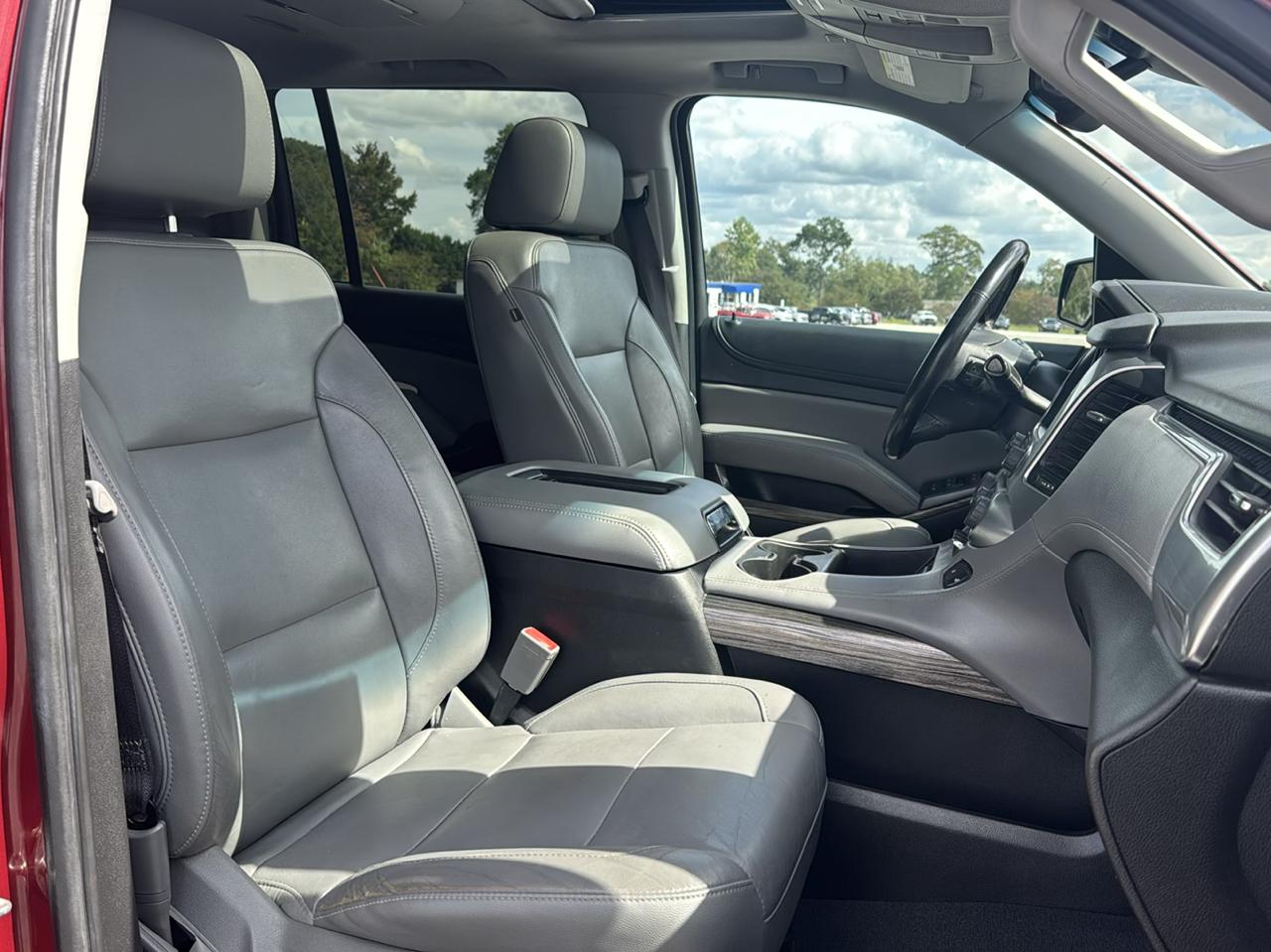 Chevrolet Suburban LT 4WD 2019