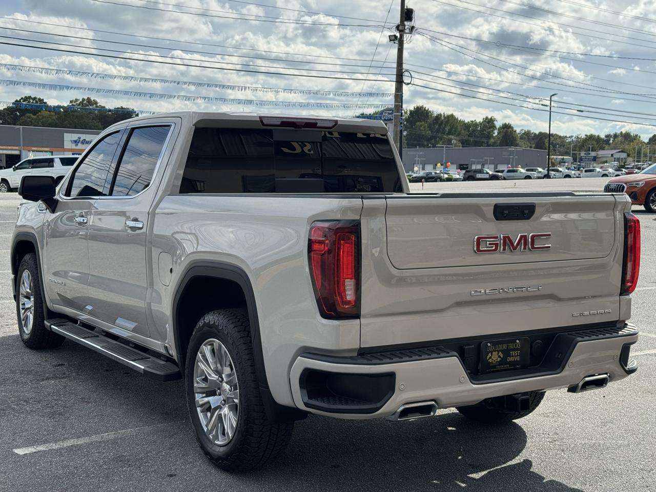 GMC Sierra 1500 Denali Crew Cab Short Box 4WD 2026