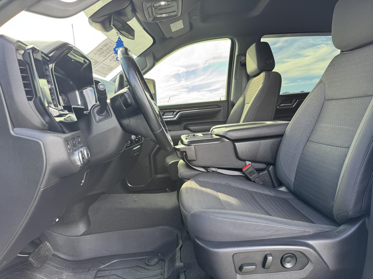 GMC Sierra 2500HD SLE Crew Cab 4WD 2024