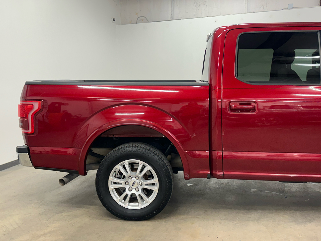 Ford F-150 Lariat SuperCrew 5.5-ft. Bed 2WD 2017