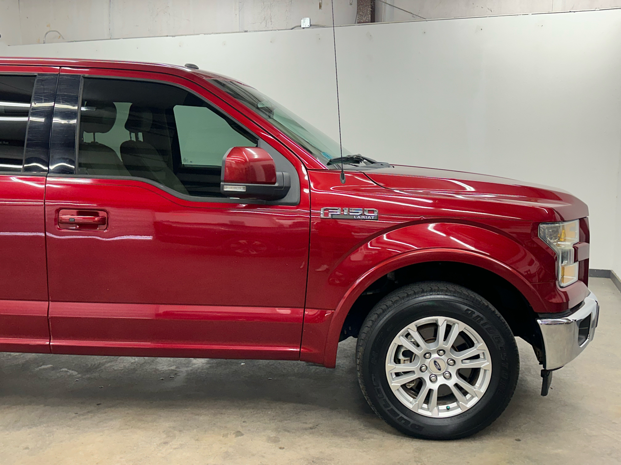 Ford F-150 Lariat SuperCrew 5.5-ft. Bed 2WD 2017