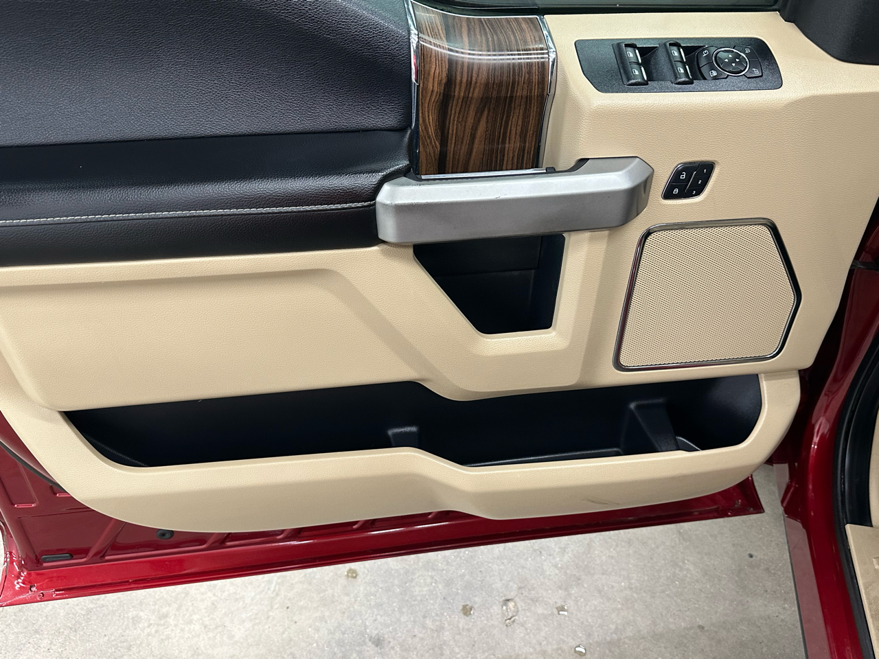 Ford F-150 Lariat SuperCrew 5.5-ft. Bed 2WD 2017