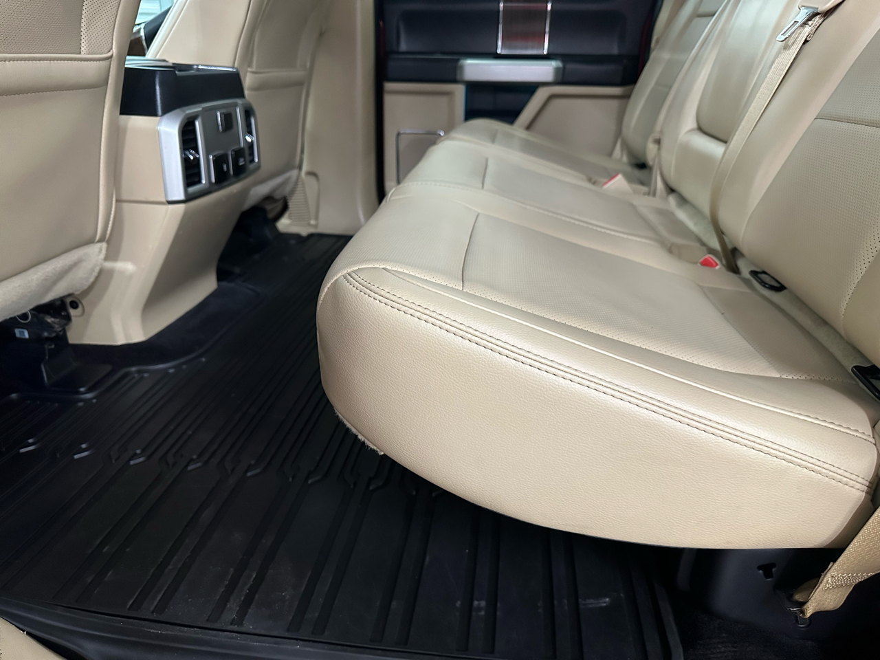 Ford F-150 Lariat SuperCrew 5.5-ft. Bed 2WD 2017