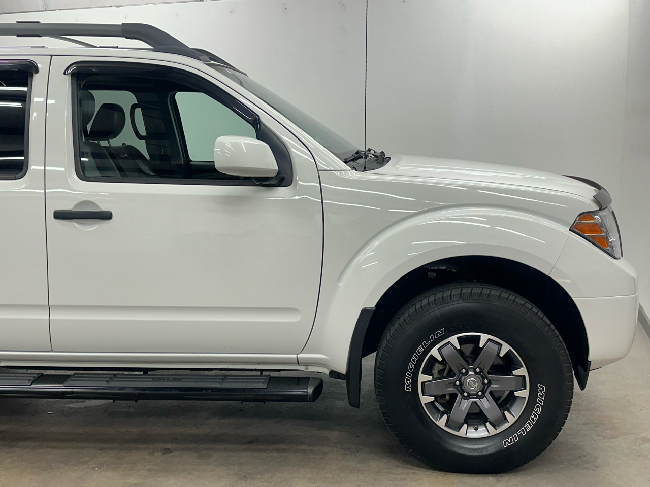 Nissan Frontier PRO-4X Crew Cab 5AT 4WD 2019