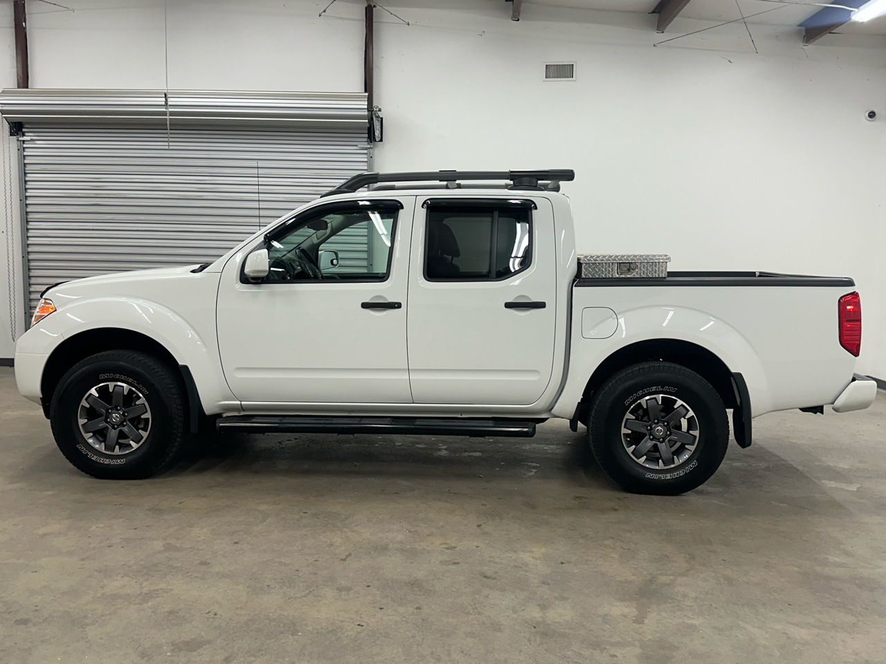 Nissan Frontier PRO-4X Crew Cab 5AT 4WD 2019