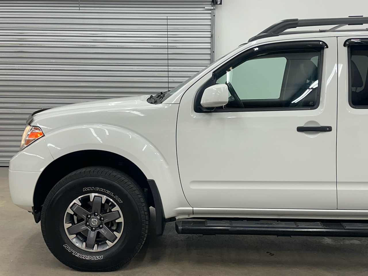 Nissan Frontier PRO-4X Crew Cab 5AT 4WD 2019