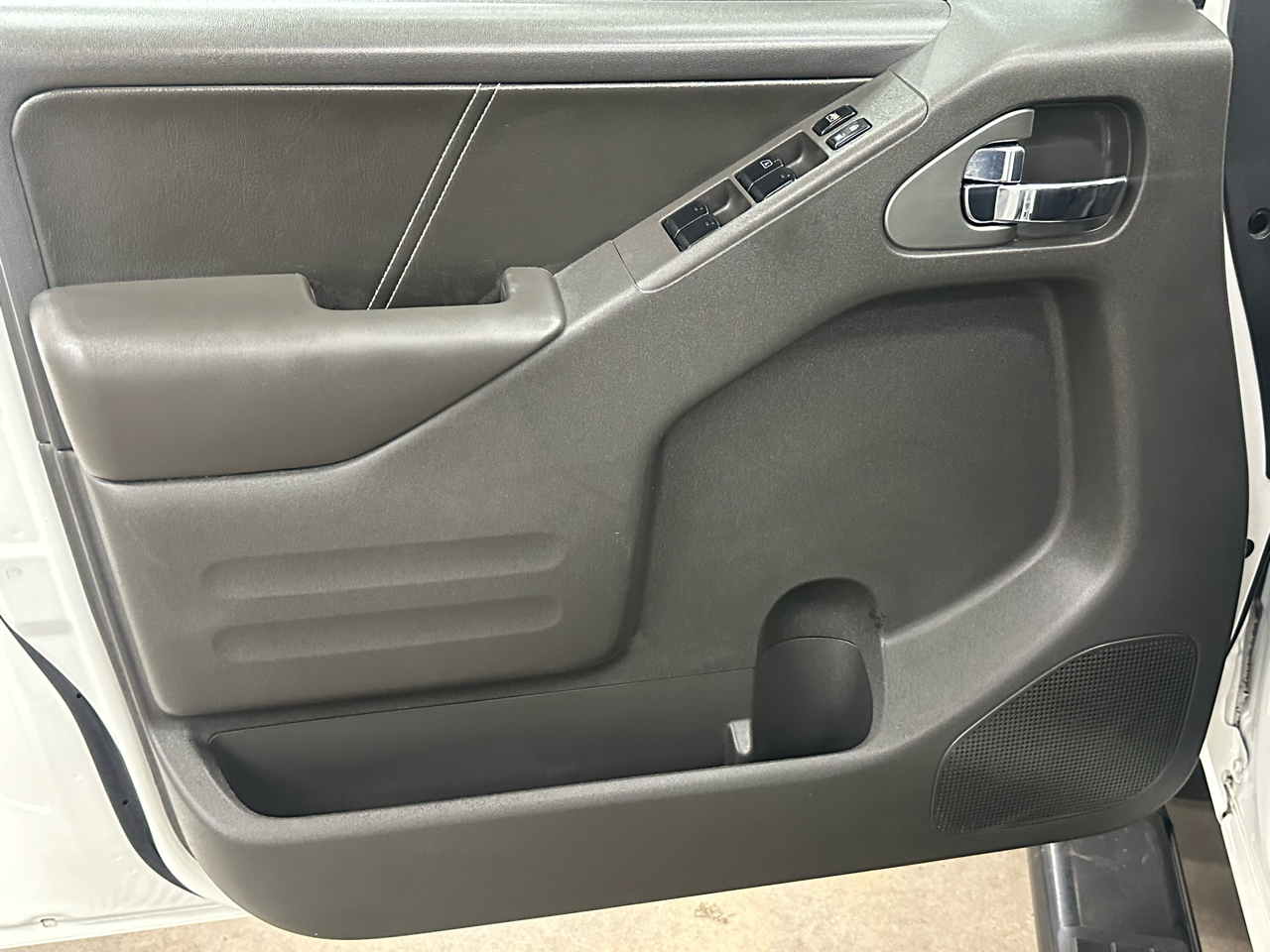 Nissan Frontier PRO-4X Crew Cab 5AT 4WD 2019