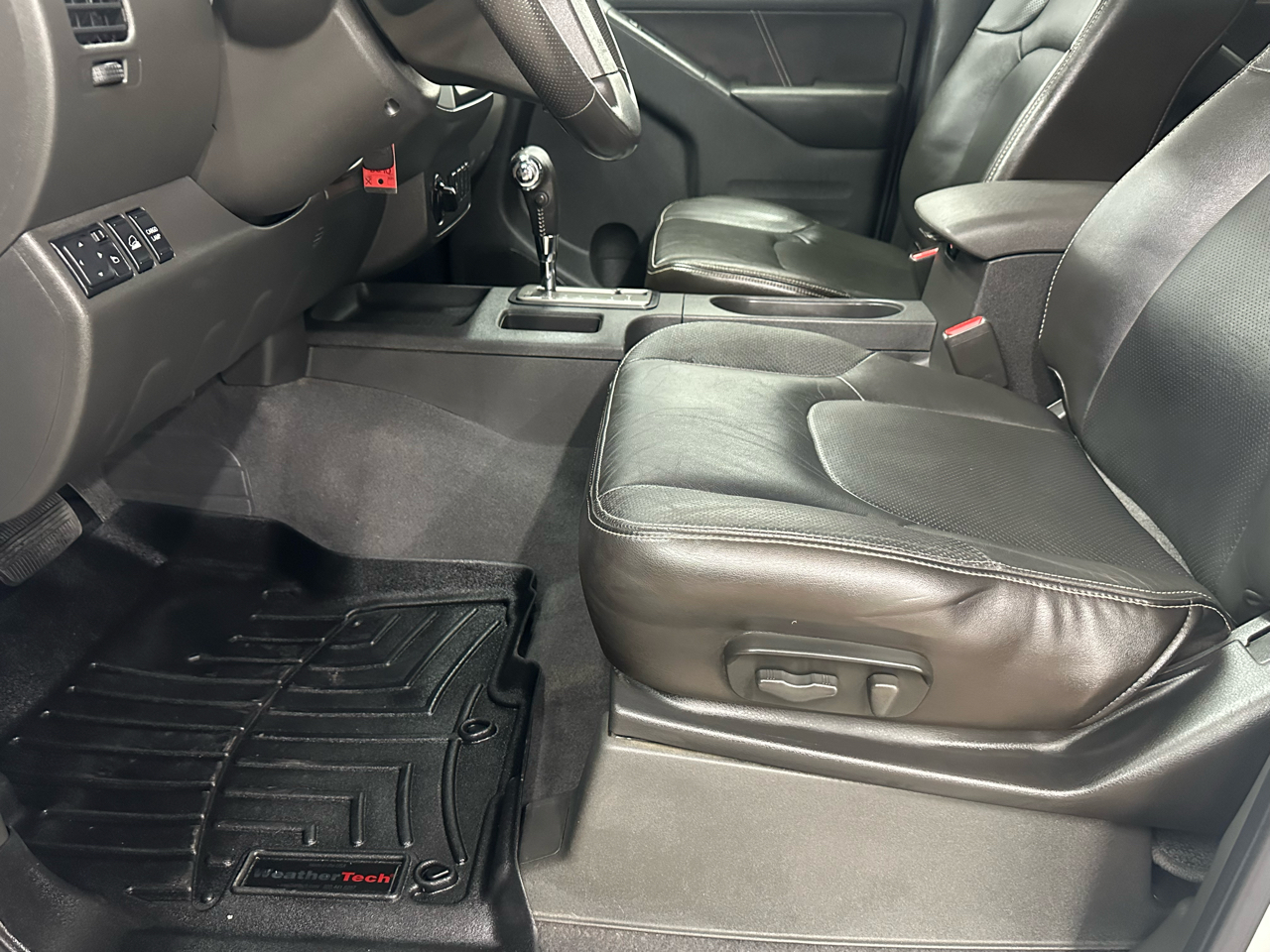 Nissan Frontier PRO-4X Crew Cab 5AT 4WD 2019