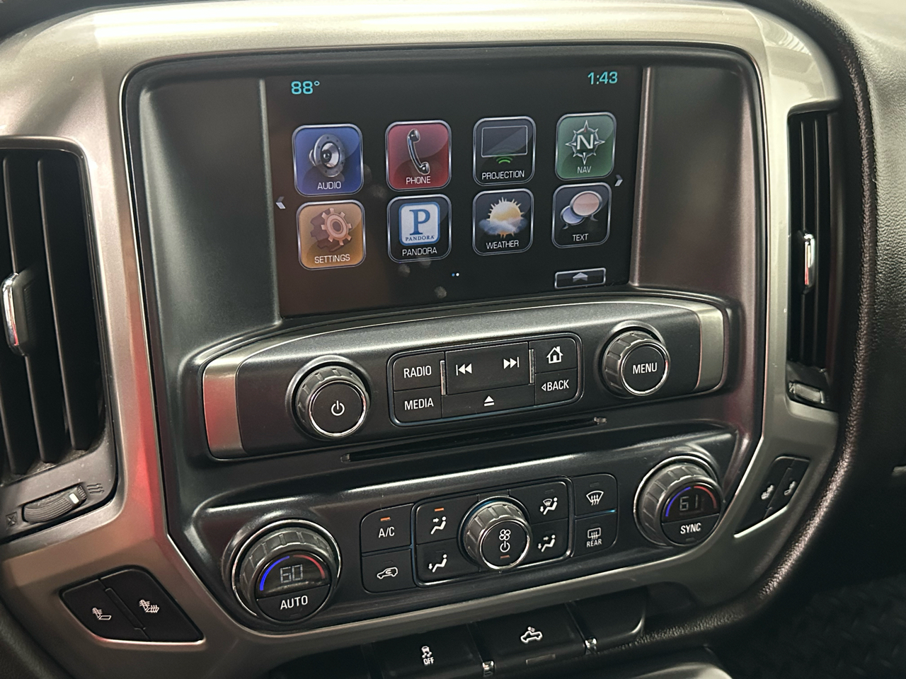 Chevrolet Silverado 1500 LT Crew Cab 2WD 2016