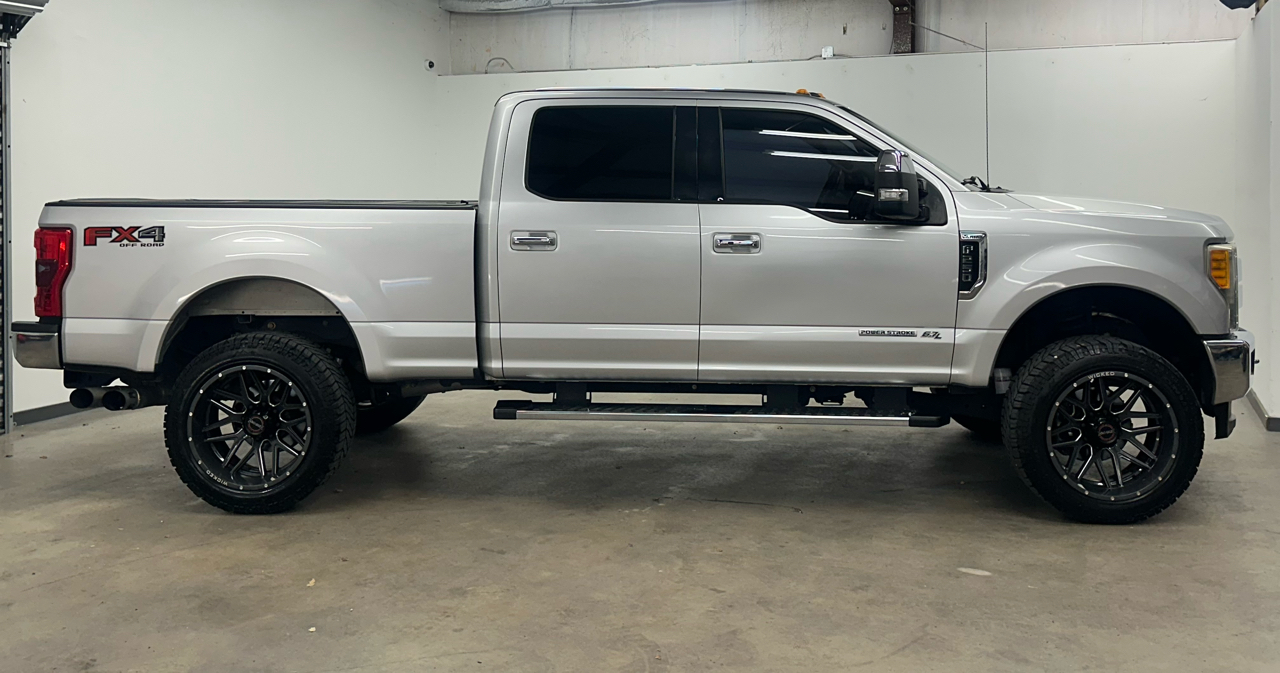 Ford F-250 SD Lariat Crew Cab 4WD 2017