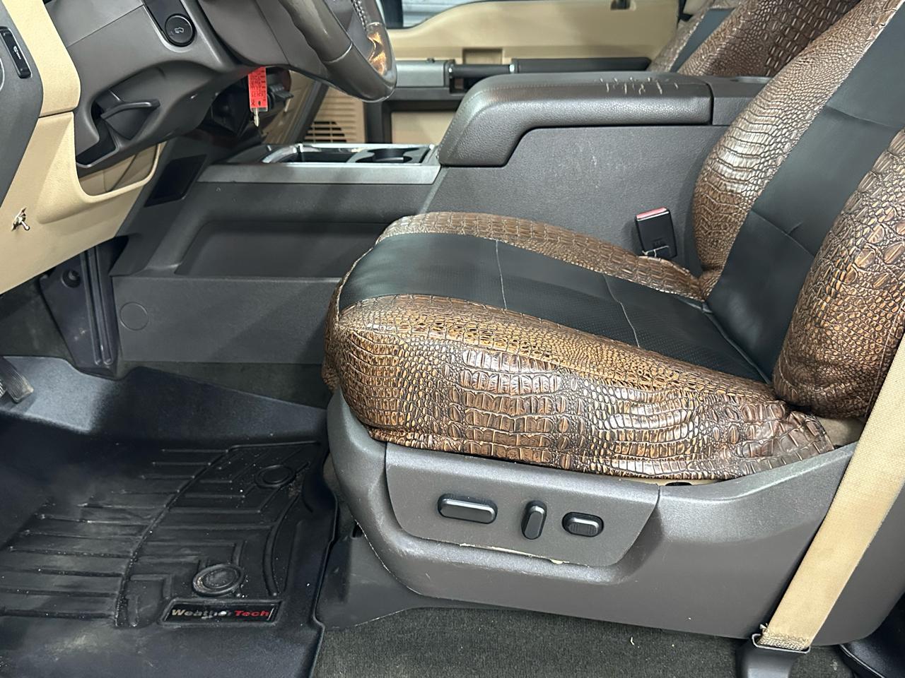 Ford F-350 SD Lariat Crew Cab Long Bed DRW 2WD 2011