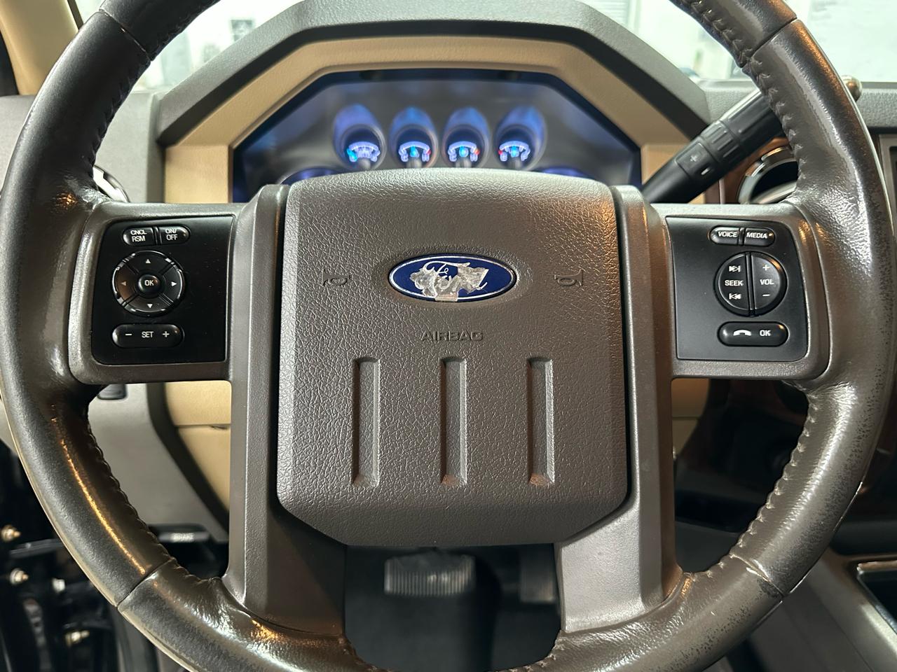 Ford F-350 SD Lariat Crew Cab Long Bed DRW 2WD 2011