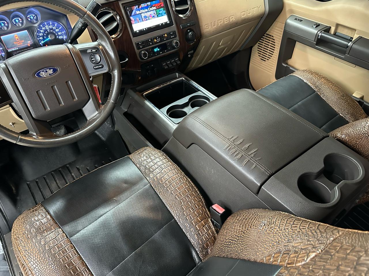 Ford F-350 SD Lariat Crew Cab Long Bed DRW 2WD 2011