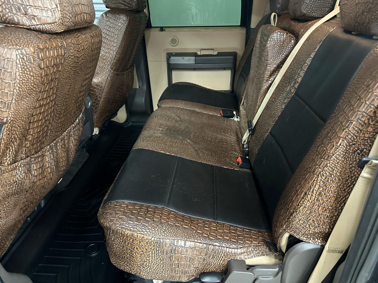 Ford F-350 SD Lariat Crew Cab Long Bed DRW 2WD 2011