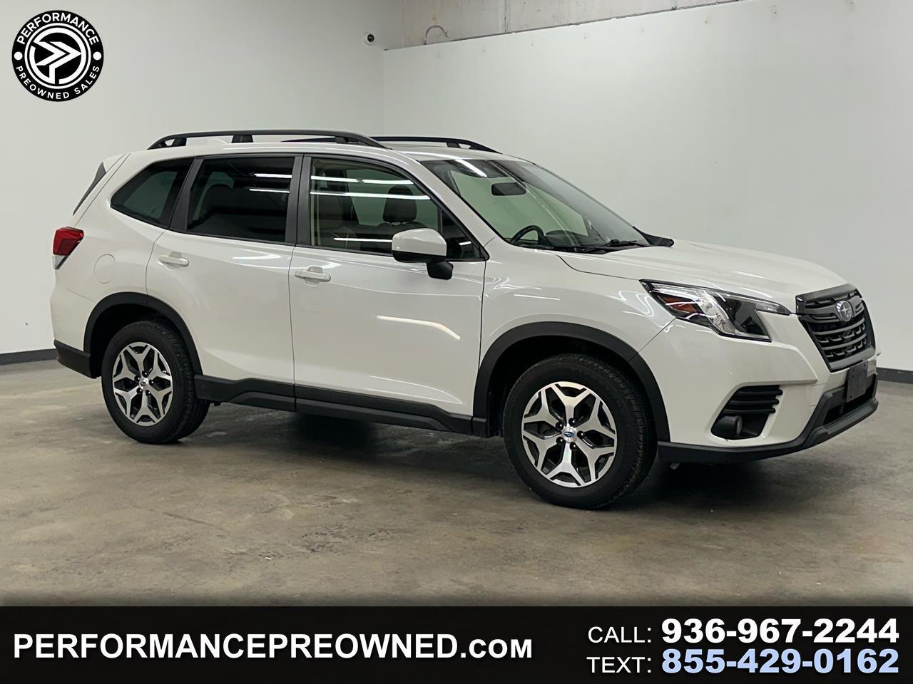 2023 Subaru Forester Premium's photo