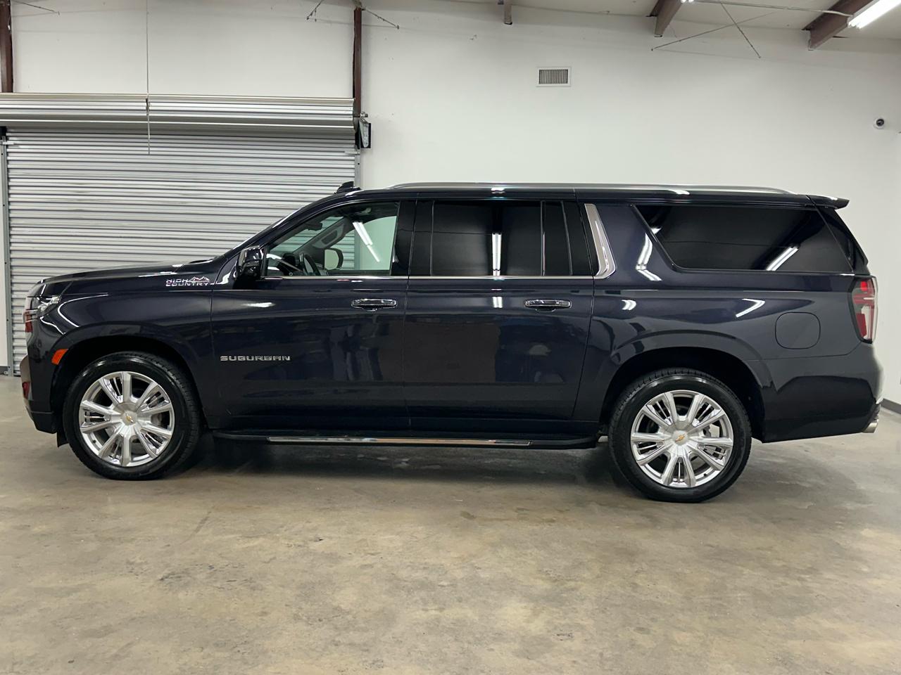 2022 Chevrolet Suburban High Country - Photo 8