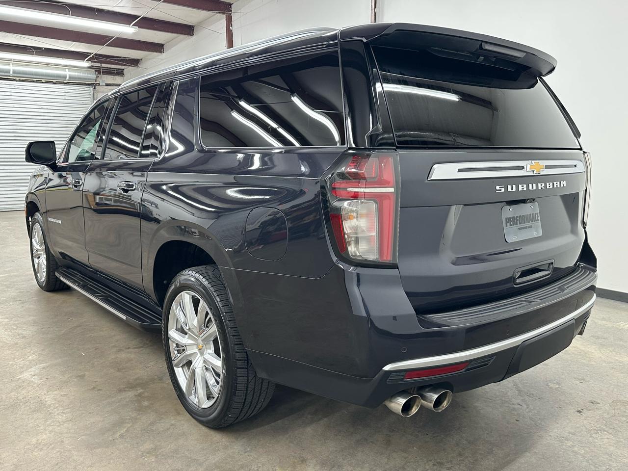 2022 Chevrolet Suburban High Country - Photo 11